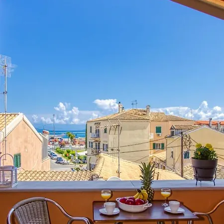 شقة Aelia Apartment, New Port Mantouki