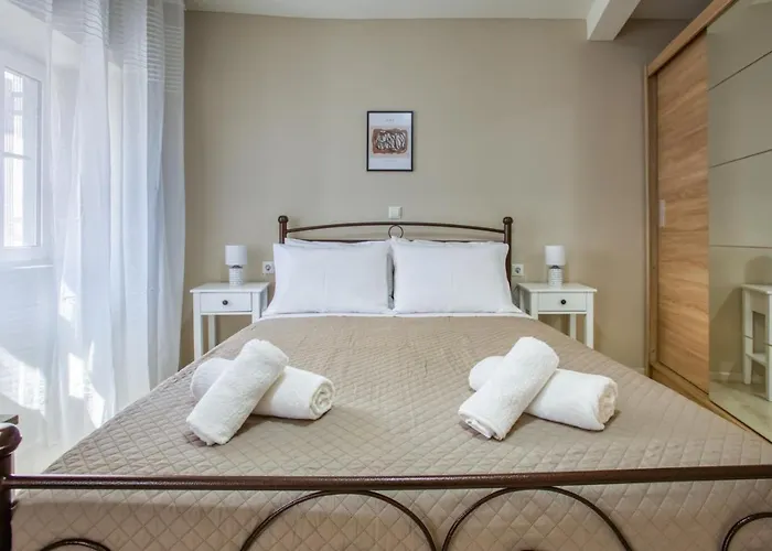Aelia Apartment, New Port