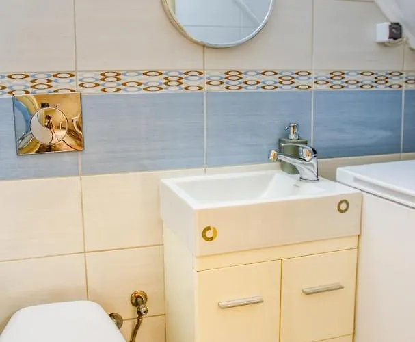 Aelia Apartment, New Port Apartamento