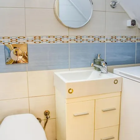 Aelia Apartment, New Port Апартаменты